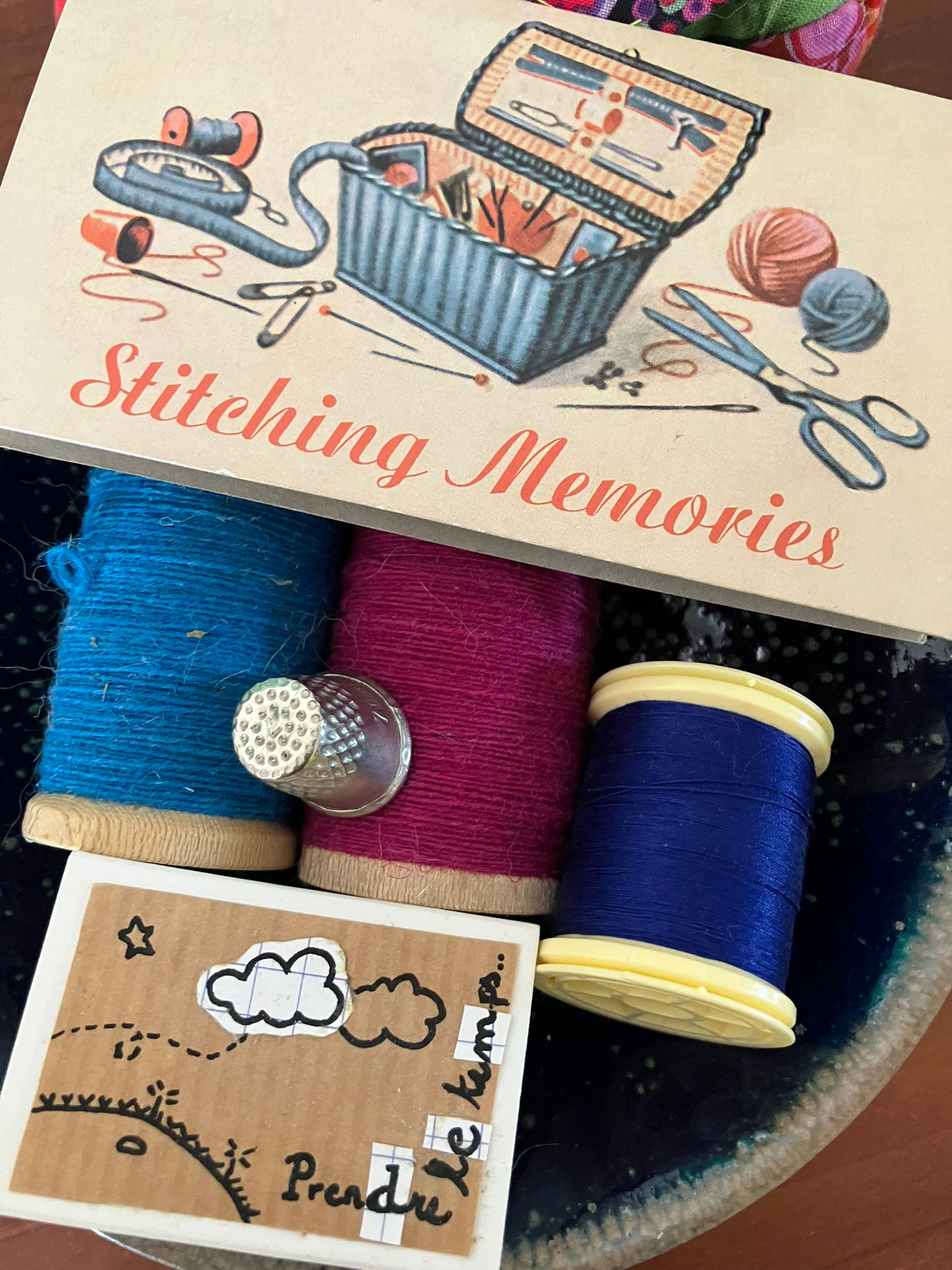 Découvrez le coin broderies de Bénédicte Mamode.